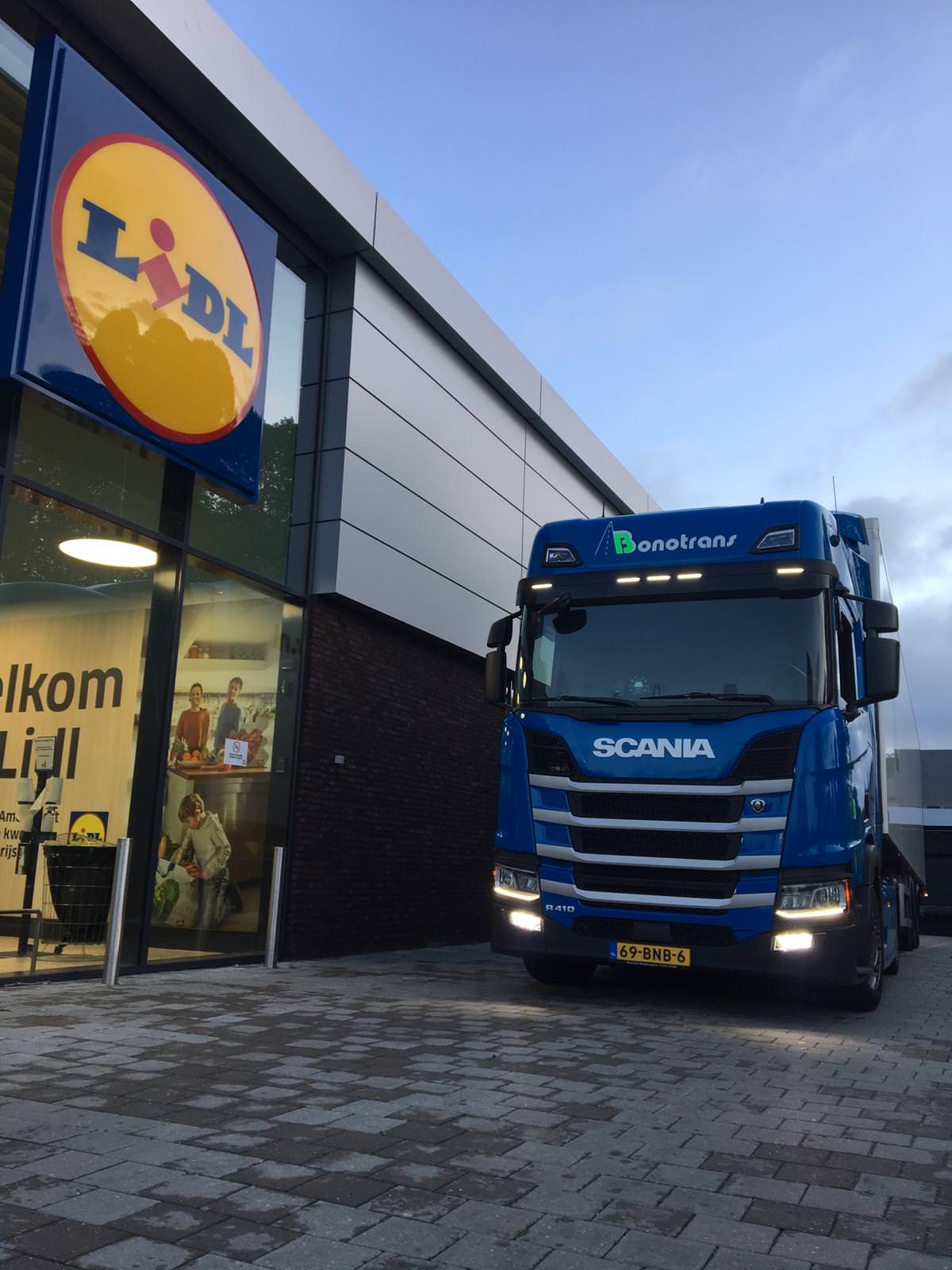 Bonotrans wagens op locatie Bonotrans wagens op locatie
